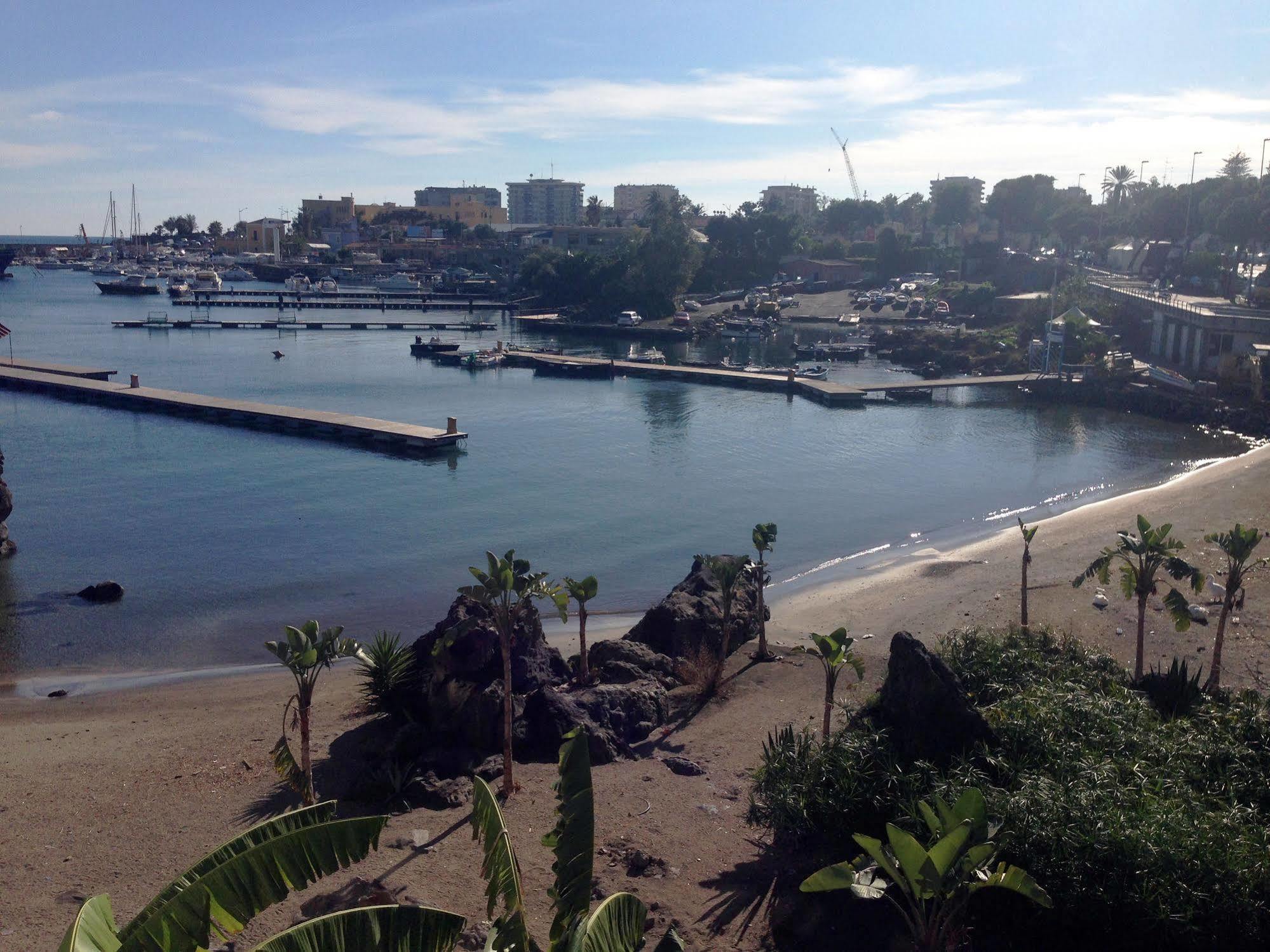 Baia Di Ognina Bed & Breakfast Catania Eksteriør bilde